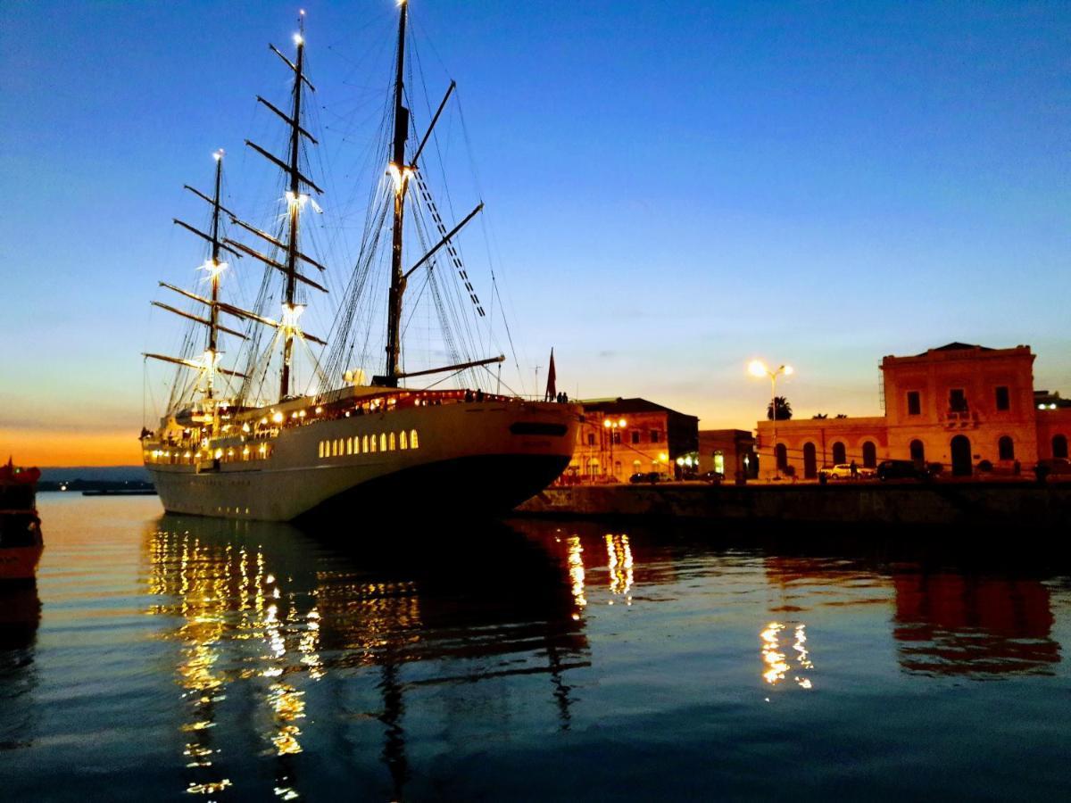 appartamento in palazzo storico Syracuse Esterno foto